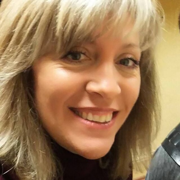 Meet your Posher, Joanie - Picture 2 of 2